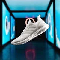 Adidas anuncia sneaker feito 100% com materiais recicláveis